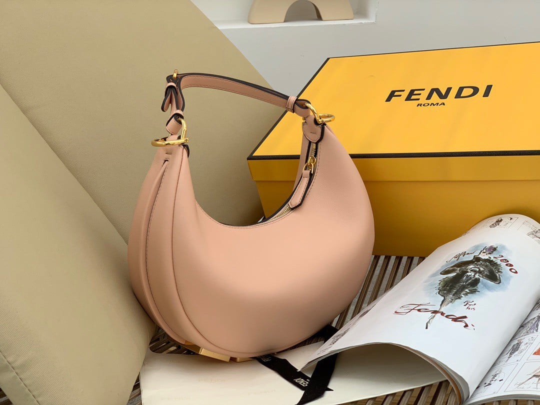 Fendi Fendigraphy Small Hobo Bag In Pink Leather