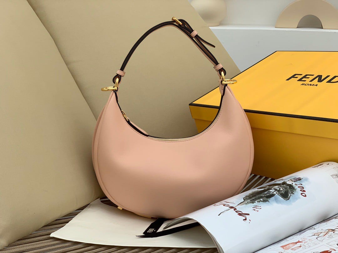 Fendi Fendigraphy Small Hobo Bag In Pink Leather