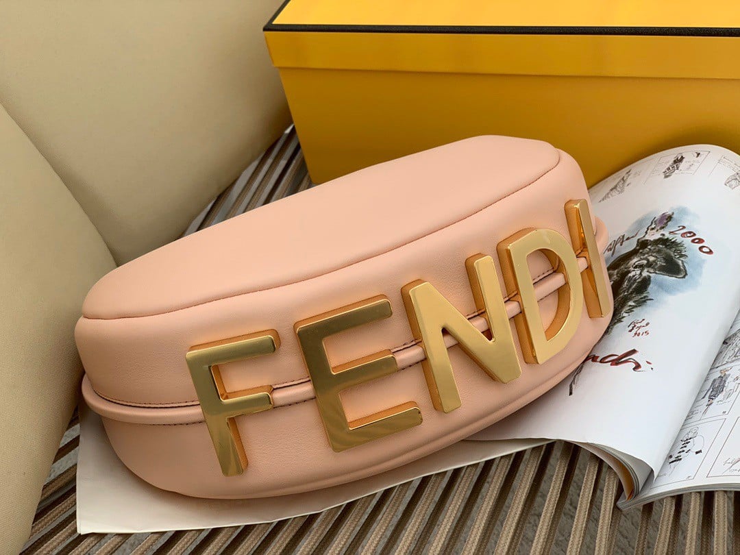 Fendi Fendigraphy Small Hobo Bag In Pink Leather