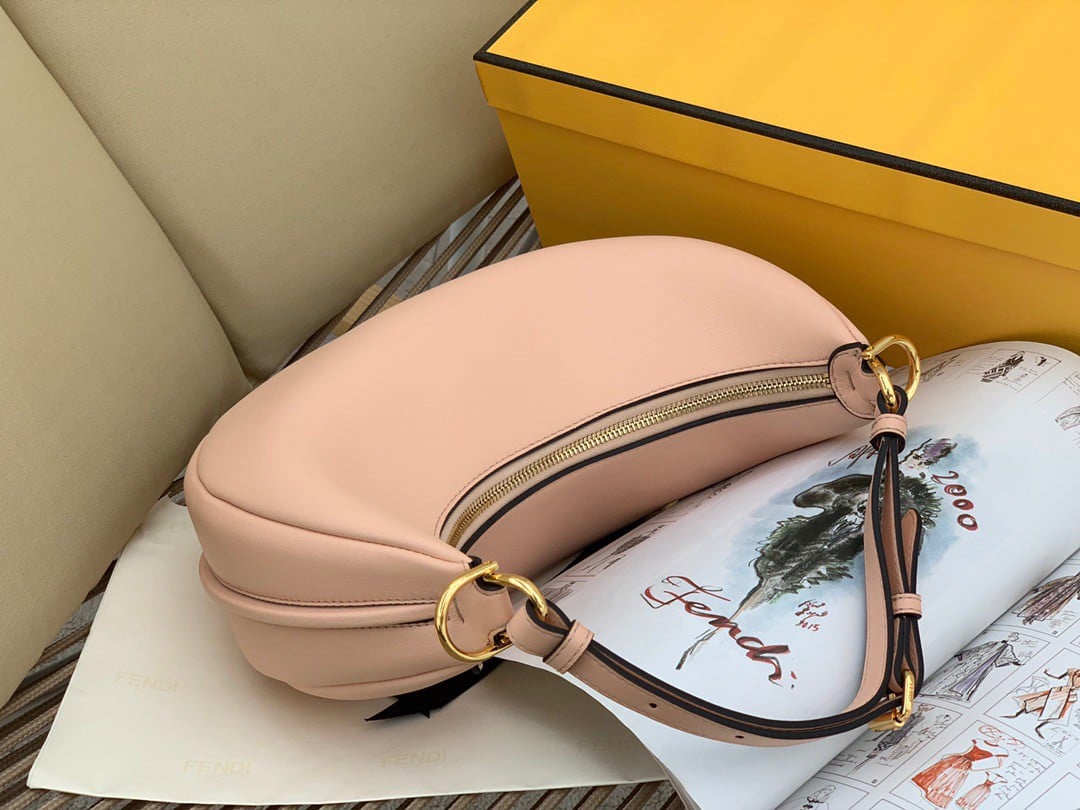 Fendi Fendigraphy Small Hobo Bag In Pink Leather