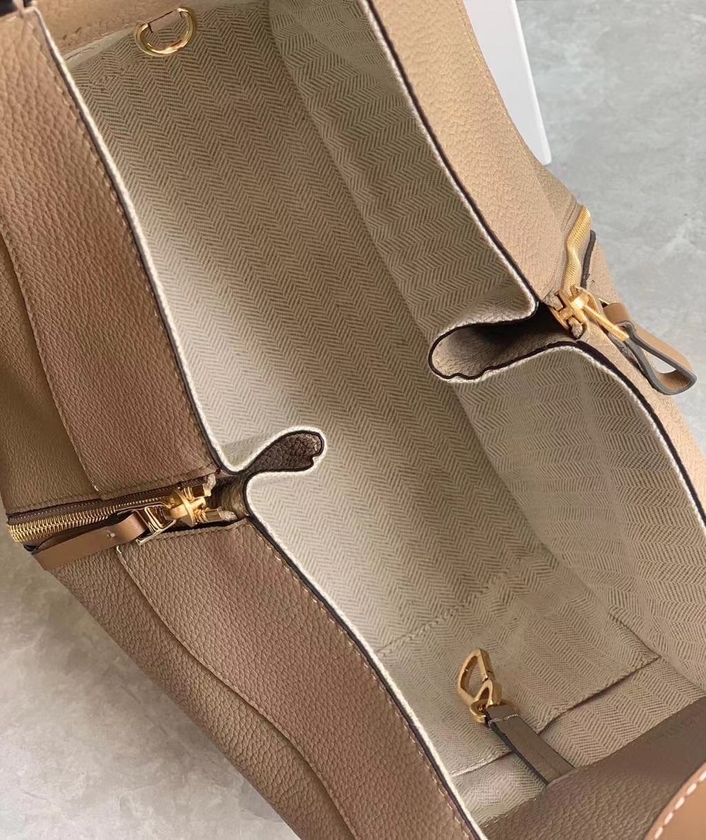 Loewe Small Hammock Bag In Sand Grained Leather