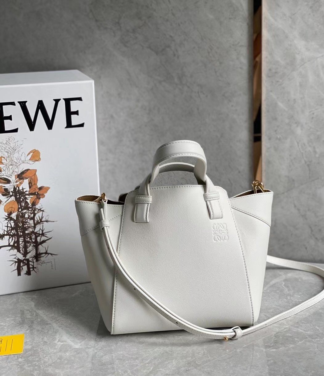 Loewe Hammock Nugget Bag In White Calfskin