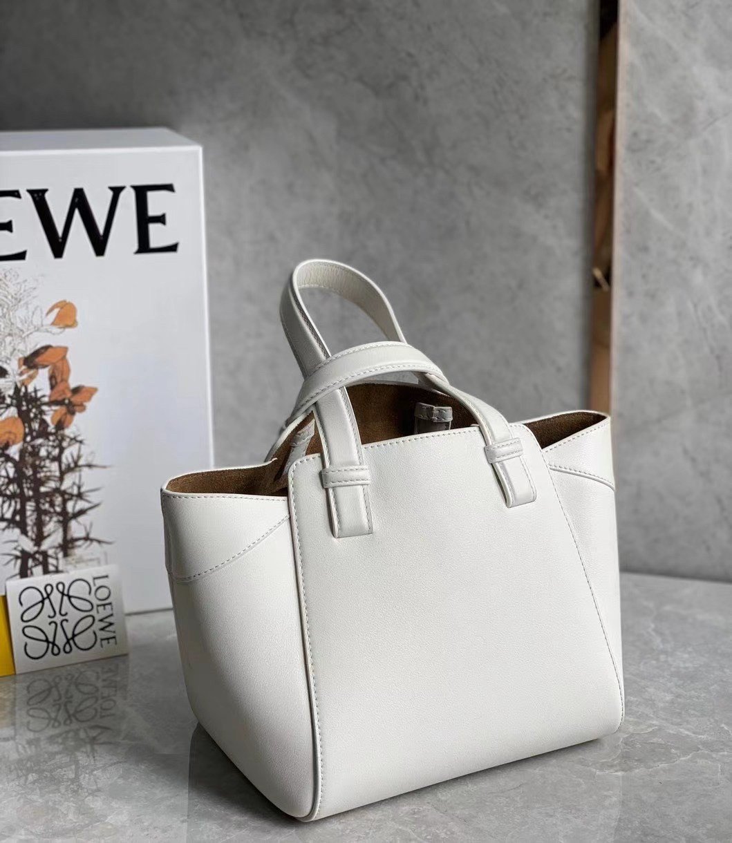 Loewe Hammock Nugget Bag In White Calfskin