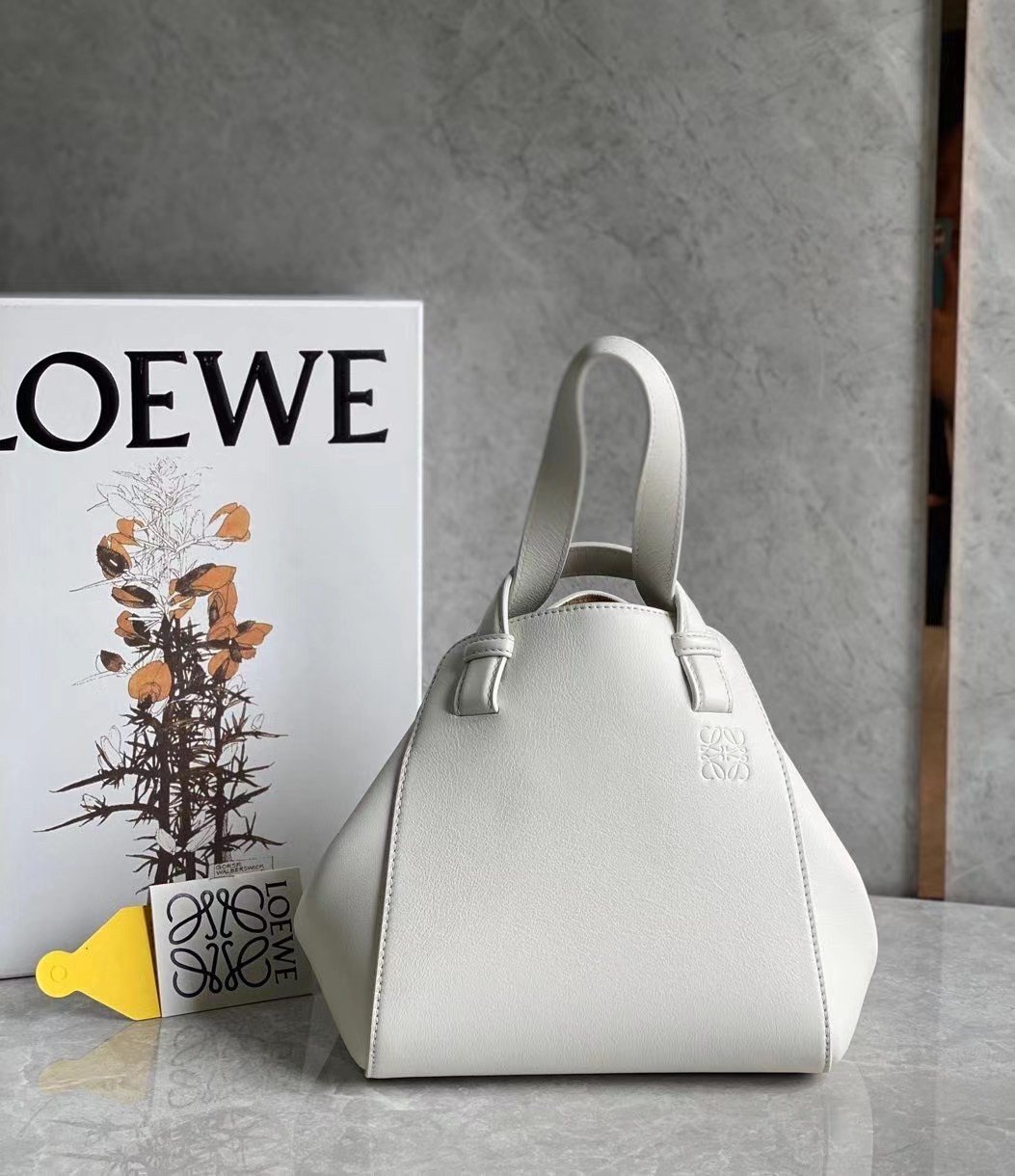 Loewe Hammock Nugget Bag In White Calfskin