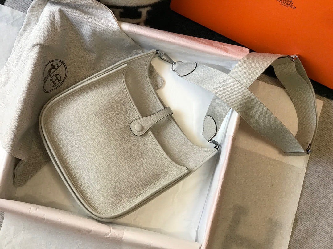 Hermes Evelyne III 29 Bag In Beton Clemence Leather