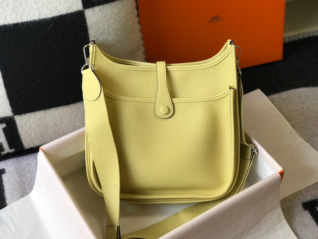 Hermes Evelyne III 29 Bag In Jaune Poussin Clemence Leather