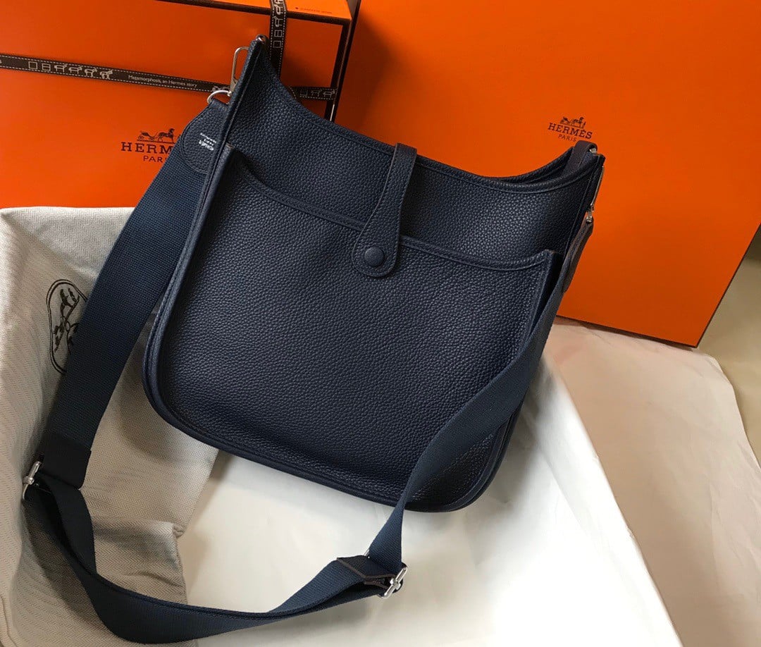 Hermes Evelyne III 29 Bag In Black Clemence Leather