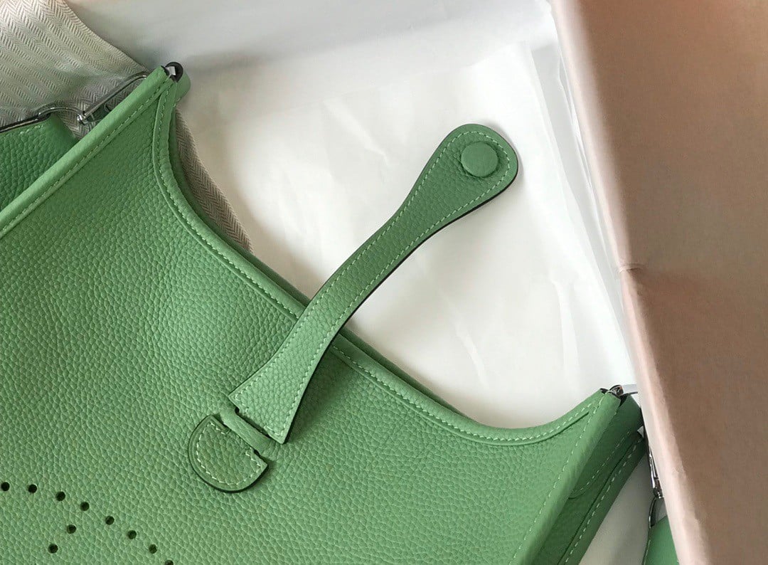 Hermes Evelyne III 29 Bag In Vert Criquet Clemence Leather