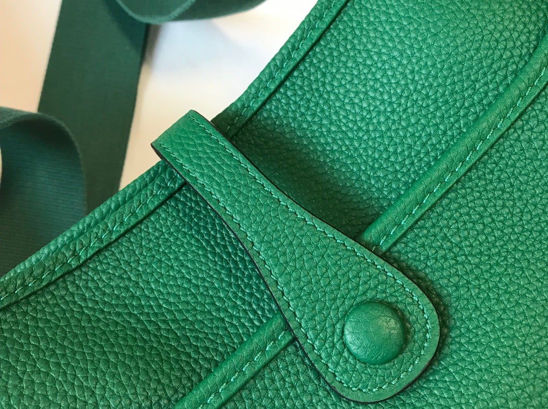 Hermes Evelyne III 29 Bag In Vert Vertigo Clemence Leather