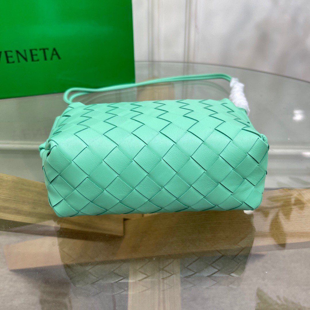 Bottega Veneta Loop Mini Bag In Fountain Intrecciato Lambskin