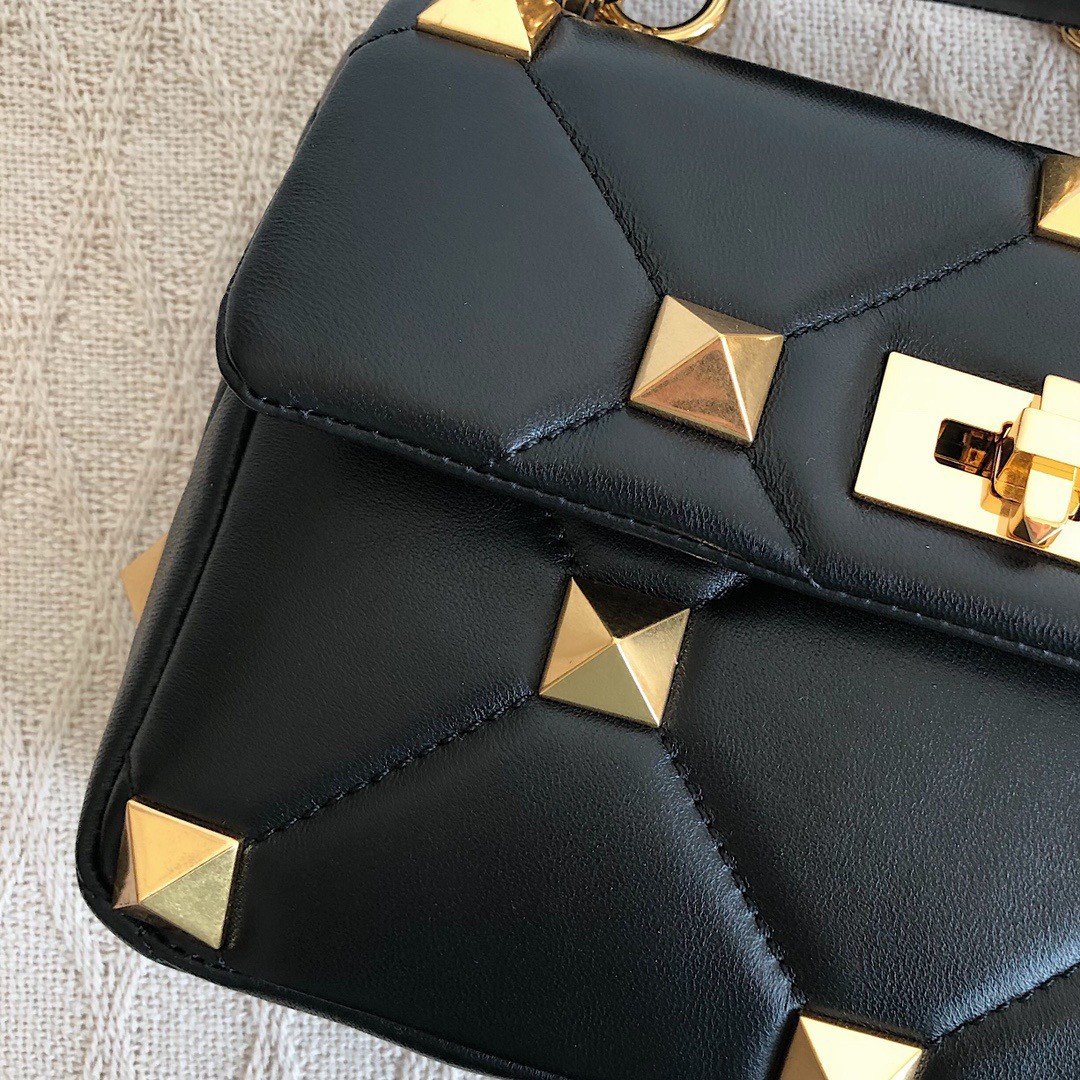 Valentino Roman Stud Medium Chain Bag In Black Nappa Leather