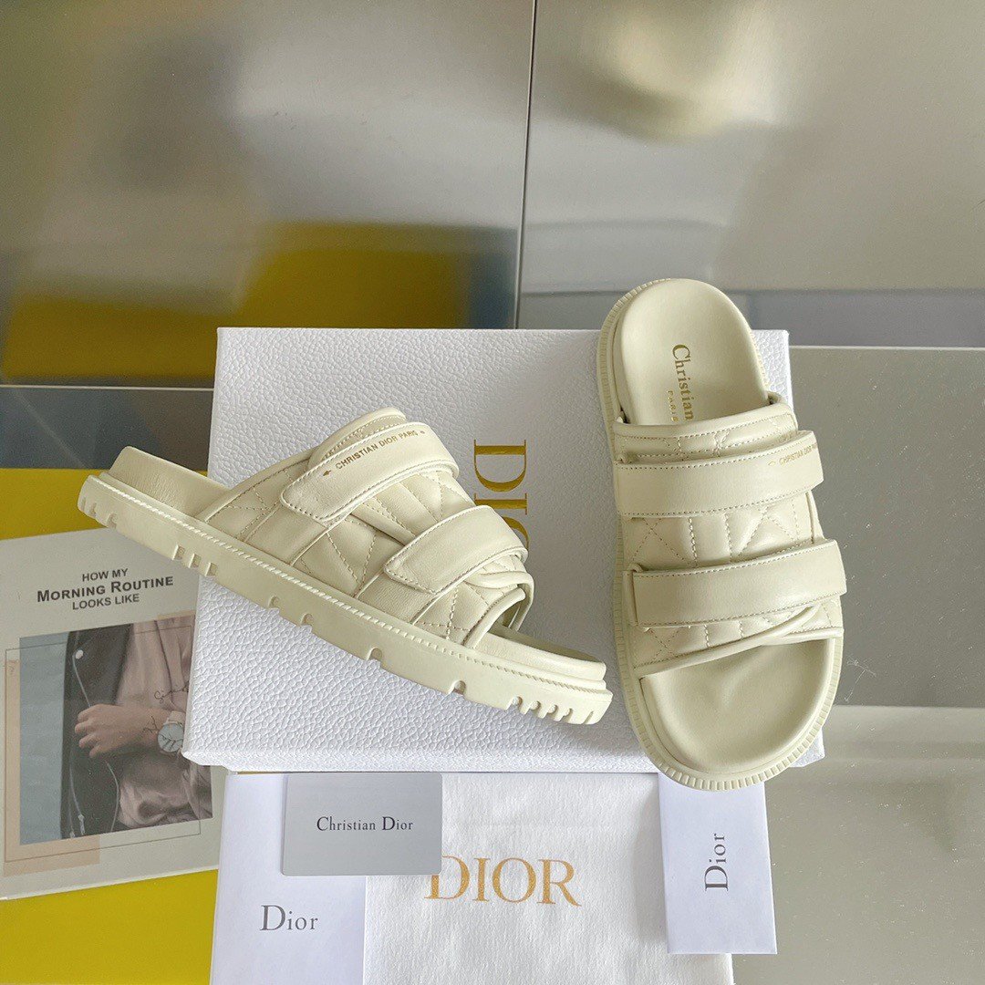 DIor Dio(r)evolution Slides Sandals In White Cannage Calfskin