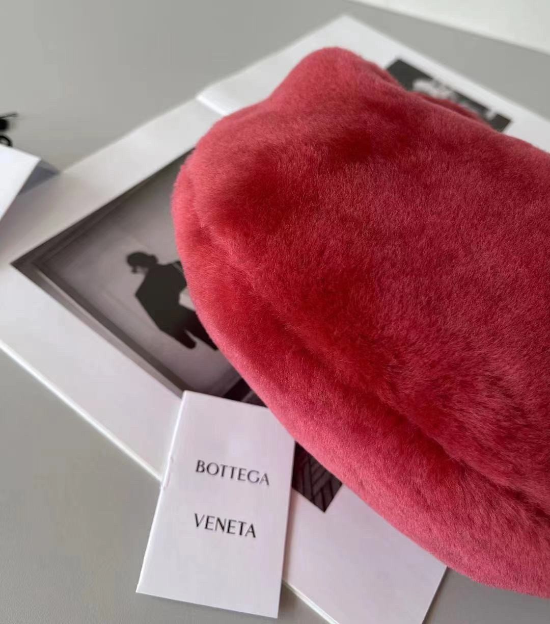 Bottega Veneta Jodie Mini Bag In Red Shearling