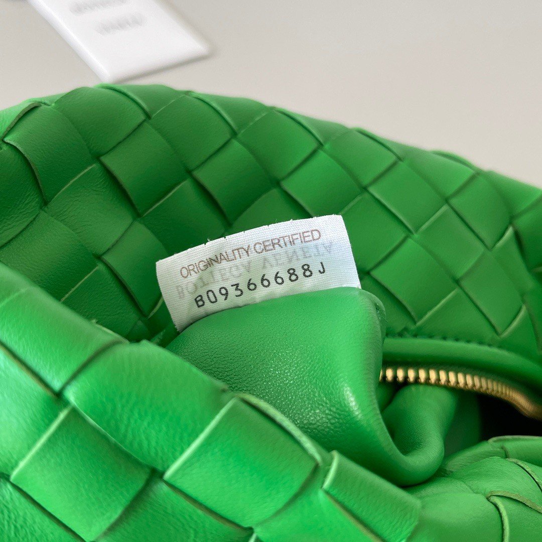 Bottega Veneta BV Jodie Mini Bag In Parakeet Intrecciato Lambskin