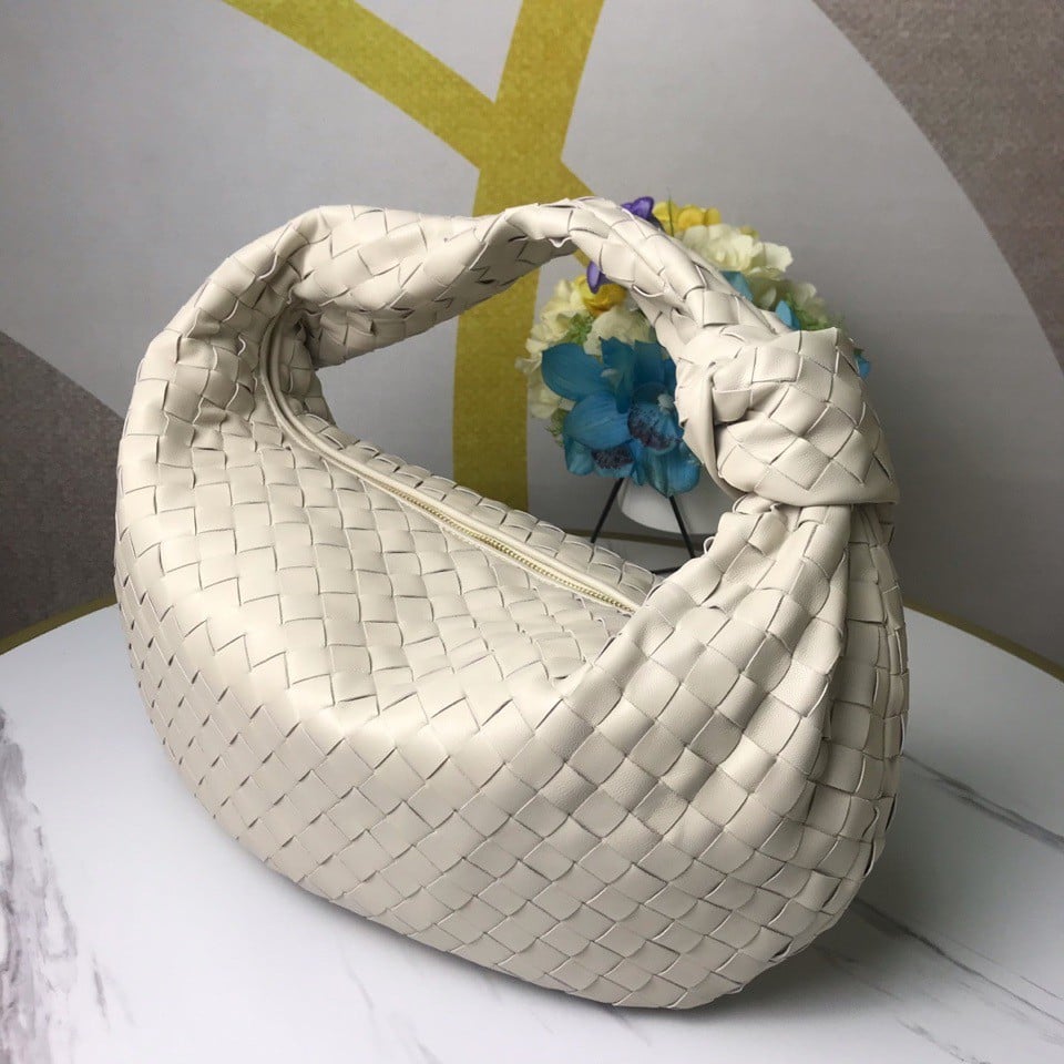 Bottega Veneta BV Jodie Small Bag In White Intrecciato Lambskin