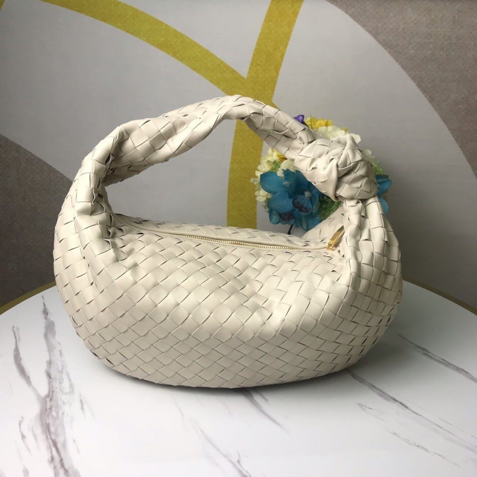 Bottega Veneta BV Jodie Small Bag In White Intrecciato Lambskin