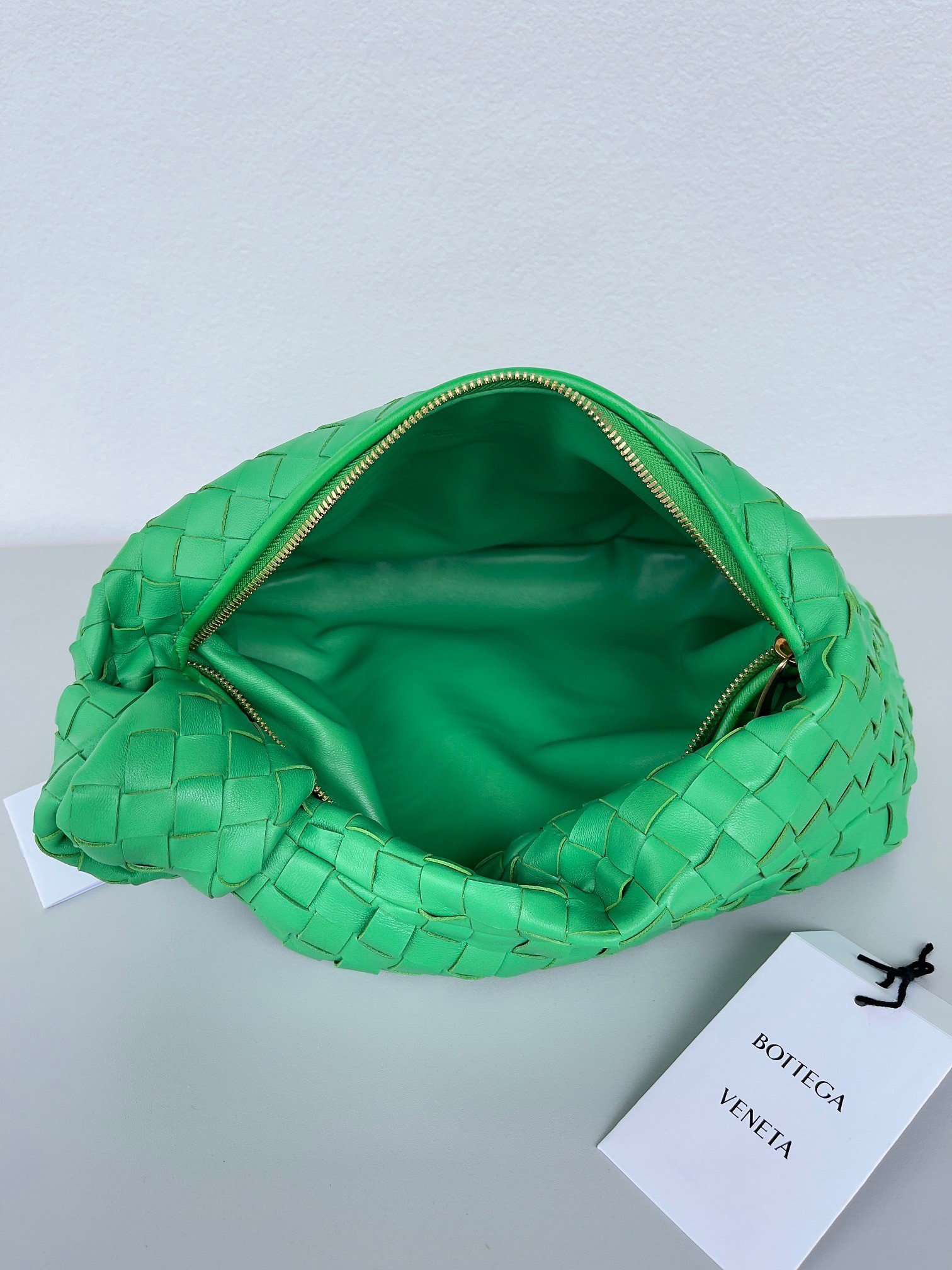 Bottega Veneta BV Jodie Teen Bag In Parakeet Intrecciato Lambskin